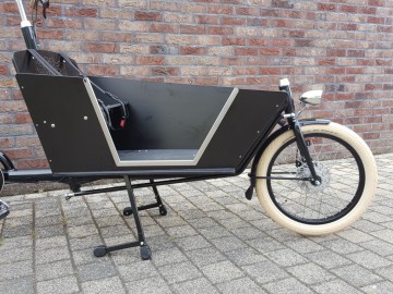 Luik voor in de zijkant van de bak