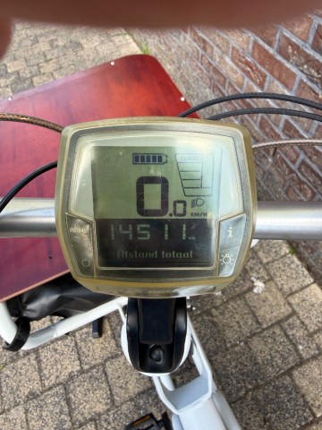 Urban Arrow Shorty Display