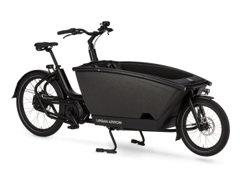 Ua family performance essential black f3web 0