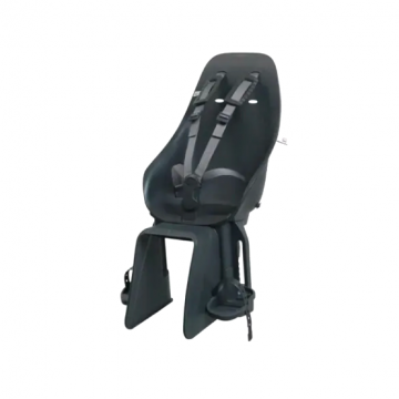 Urban iki kinderzitje achter